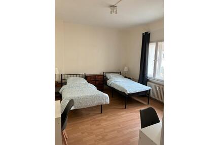 WG am Roseneck Charlottenburg - 470,00&nbsp;EUR Kaltmiete, ca.&nbsp; 65,00&nbsp;m&sup2; in Berlin (PLZ: 14199) Charlottenburg-Wilmersdorf