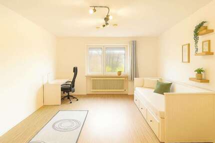 WG-Zimmer in München 895,00 € 27 m²