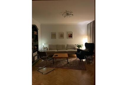 Attraktive 2,6 Zimmer Wohnung auf der Brucknerallee mit 2 Balkone - Mönchengladbach Süd