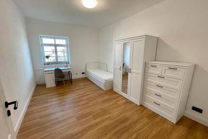 Möbliertes WG-Zimmer direkt an der FH - Erfurt Johannesvorstadt