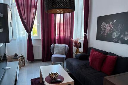 Voll möblierte 2 Zimmer Wohnung mit Stellplatz - Bremerhaven Leherheide