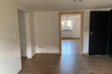 Charmante 2 Zimmer Wohnung - 1.050,00&nbsp;EUR Kaltmiete, ca.&nbsp; 64,00&nbsp;m&sup2; in Kempten (Allgäu) (PLZ: 87439) Auf der Halde