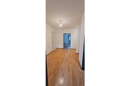 3 Zimmer Wohnung in Haunstetten zum vermieten - Augsburg Haunstetten-Siebenbrunn