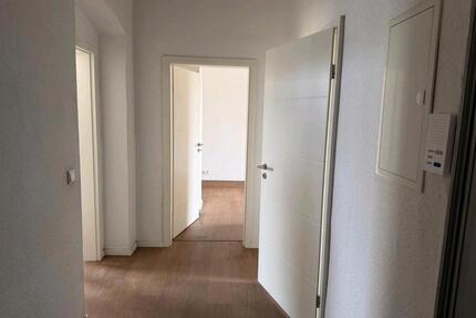 Schöne 1 -Zimmer Wohnung -ab sofort verfügbar - Freiberg