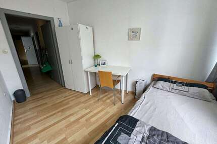 WG-Zimmer in Bremen 600,00 € 10 m²