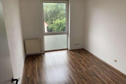 Praktische 2 Zimmer Wohnung mit EBK & Stellplatz - Klinikum OL - Oldenburg Kreyenbrück