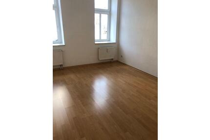 2-Zimmer mit EBK, Balkon, Bad mit Wanne und Dusche in Uninähe! - Chemnitz Bernsdorf