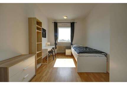 WG-Zimmer in Stuttgart 450,00 € 12 m²