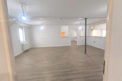 Tolle große Wohnung mit Kegelbahn! 3er WG geeignet - Boxberg