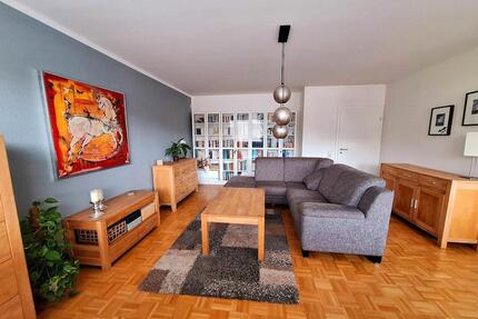 Vollmöblierte 3-Zimmer-Wohnung - 1.210,00&nbsp;EUR Kaltmiete, ca.&nbsp; 93,00&nbsp;m&sup2; in Aachen (PLZ: 52072) Aachen-Mitte