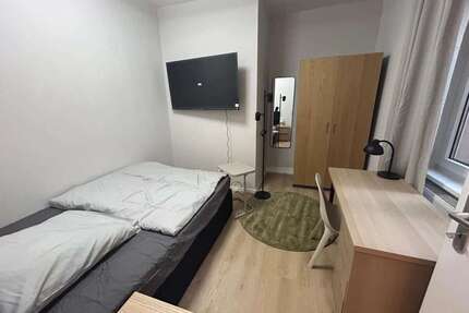 WG-Zimmer in Frankfurt am Main 655,00 € 12 m²