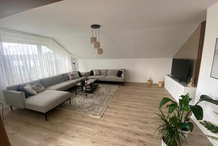 Wohnung zu vermieten 4,5 Zimmer mit großem Balkon - Herford