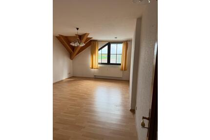Sofort einziehen! Helle 2 Zimmer Wohnung 04626 Lumpzig mit Küche - Schmölln