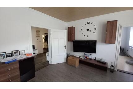 3-Zimmer Wohnung in Rühen zu vermieten