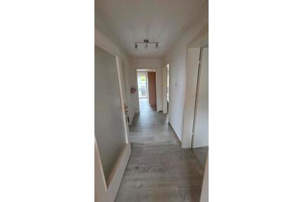 2 Zimmer Wohnung - 700,00&nbsp;EUR Kaltmiete, ca.&nbsp; 60,00&nbsp;m&sup2; in Geiselhöring (PLZ: 94333)