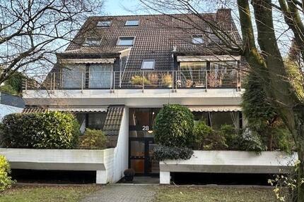 Kamin, Sauna, Garten. Alles vorhanden: 3 Zimmer Maisonette Wohnung in Wittlaer - Düsseldorf Stadtbezirk 5
