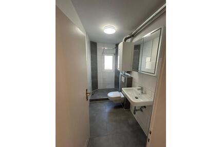 Frisch sanierte 2 Zimmer Wohnung mit neuem Bad und Küche in Bo - Bochum Altenbochum