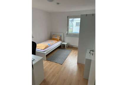 WG-Zimmer in HOMBURG 300,00 € 16 m²