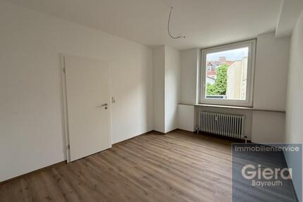 Renoviertes WG-Zimmer in der Fußgängerzone - Bayreuth City