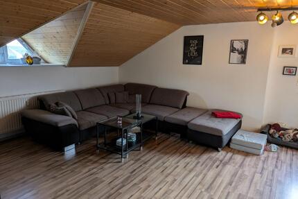 3,5 Zimmer DG Wohnung - 840,00&nbsp;EUR Kaltmiete, ca.&nbsp; 90,00&nbsp;m&sup2; in Illerrieden (PLZ: 89186)