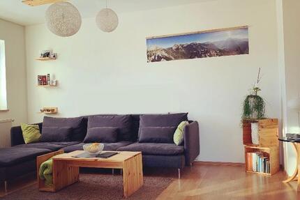 Schöne 2,5 Zimmer Wohnung zu vermieten - Neukirchen vorm Wald