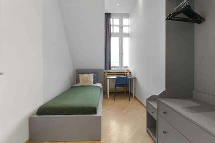 WG-Zimmer in Berlin 620,00 € 8 m²