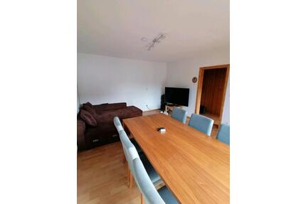 WG Zimmer in 74864 Fahrenbach - 400,00&nbsp;EUR Kaltmiete, ca.&nbsp; 100,00&nbsp;m&sup2; in Fahrenbach (PLZ: 74864)