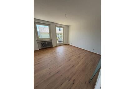 Renovierte 3-Zimmer Erdgeschosswohnung mit Balkon - Idar-Oberstein