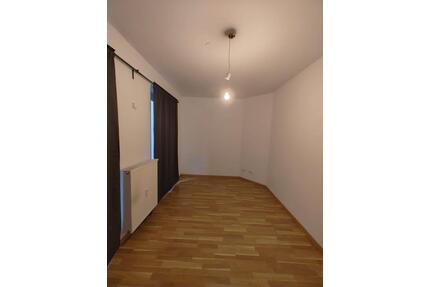 WG Zimmer zu vermieten - 450,00&nbsp;EUR Kaltmiete, ca.&nbsp; 16,00&nbsp;m&sup2; in Dresden (PLZ: 01099) Neustadt