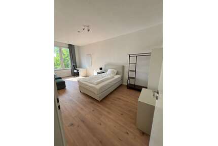 WG-Zimmer in Düsseldorf 690,00 € 15 m²