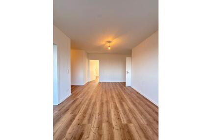 Schöne 3-Zimmer-Wohnung mit großem Wohnzimmer und Balkon in Gütersloh