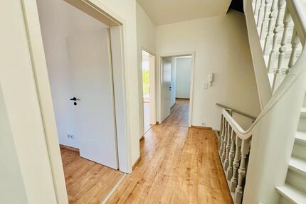 3-Zimmer-Maisonette-Wohnung mit Terrasse – Waller Heerstraße - Bremen Gröpelingen