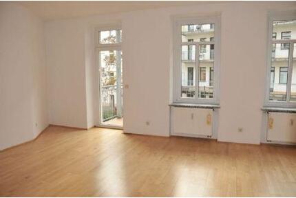 2 Zimmer mit Südbalkon - 680,00&nbsp;EUR Kaltmiete, ca.&nbsp; 72,00&nbsp;m&sup2; in Leipzig (PLZ: 04318) Ost