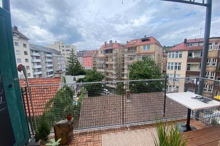 Stuttgart West: Riesiges, sonniges Zimmer in Altbau 3er WG