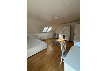 Helles Zimmer in 4er WG - 500,00&nbsp;EUR Kaltmiete, ca.&nbsp; 18,00&nbsp;m&sup2; in Aichtal (PLZ: 72631)