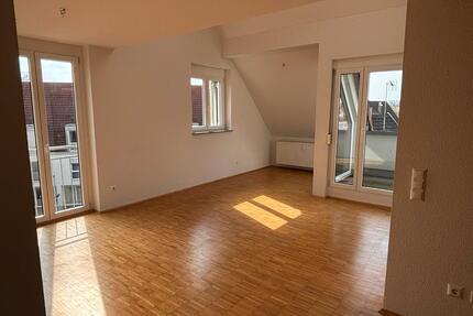 Schicke, sonnige 4 ½-Zimmer Maisonnette-Wohnung mit Balkon-Loggia - Kupferzell