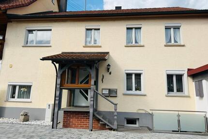 3-Zimmer Wohnung - 1.100,00&nbsp;EUR Kaltmiete, ca.&nbsp; 90,00&nbsp;m&sup2; in Immendingen (PLZ: 78194)