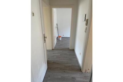 Wohnung zu Vermieten 1.5 Zimmer Bad , Küche, Wonhzimmer - Wuppertal Elberfeld