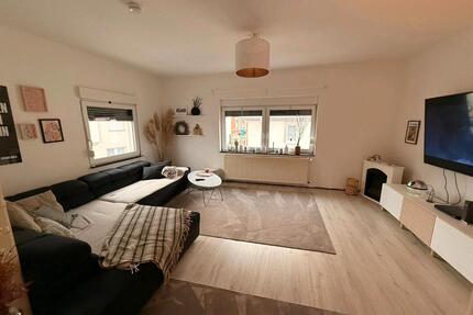 4 Zimmer Küche Bad mit Balkon - 1.100,00&nbsp;EUR Kaltmiete, ca.&nbsp; 120,00&nbsp;m&sup2; in Neuwied (PLZ: 56566) Block