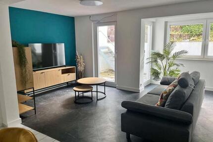 GEHOBENE-2,5 Zimmer mit EBK & Garage - Stuttgart Hedelfingen