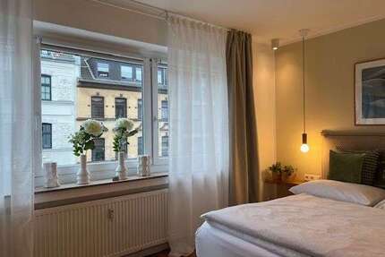 Wohnen auf Zeit in Düsseldorf 1.990,00 €