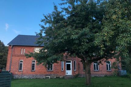 WG Zimmer in großer Wohnung im alten Gutshaus zu vermieten - Schwaan