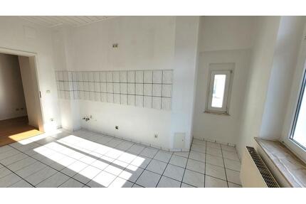Bernsdorf * 3 Zimmer nahe Technischen Universität * Balkon * Frei - Chemnitz