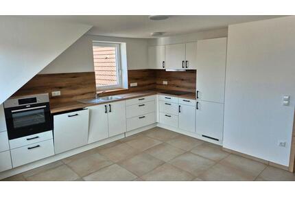 4 Zimmer Wohnung - 825,00&nbsp;EUR Kaltmiete, ca.&nbsp; 95,00&nbsp;m&sup2; in Flachslanden (PLZ: 91604)