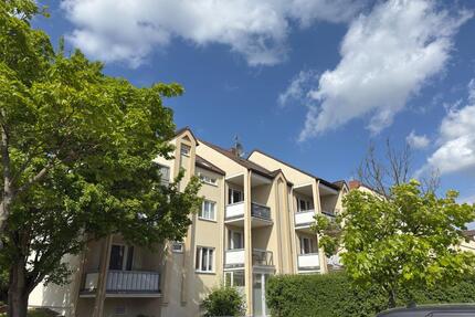 Charmante Maisonettewohnung mit Balkon - 2,5 Zimmer in Altwarmbüchen Isernhagen