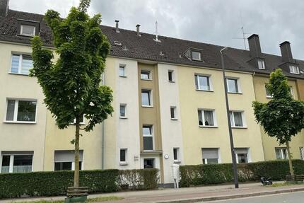 Zentrale 2-Zimmer-Wohnung mit Balkon zur Hofseite! - Essen Huttrop