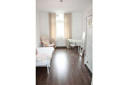 WG-Zimmer in Düsseldorf 590,00 € 15 m²