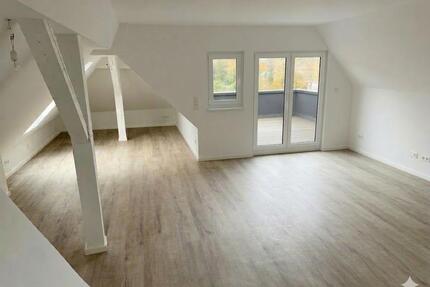 Hochwertig und stilvoll saniert 79,66 qm 3 Zimmer mit großer Dachterrasse - Rüdersdorf bei Berlin Hennickendorf