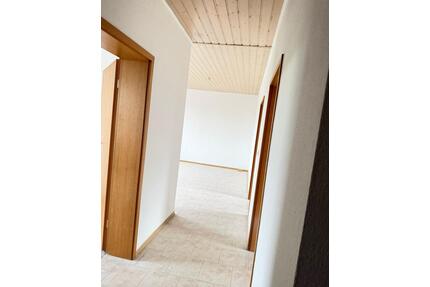 Charmante 3 Zimmer Wohnung in ruhiger Lage - Halle (Saale) Silberhöhe