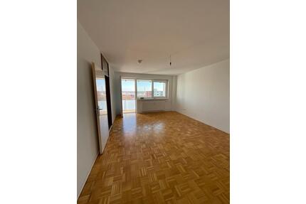 PRIO!MT an CS 20.3 zum 1.4 2 Zimmer wohnung in der Talstraße Dietzenbach